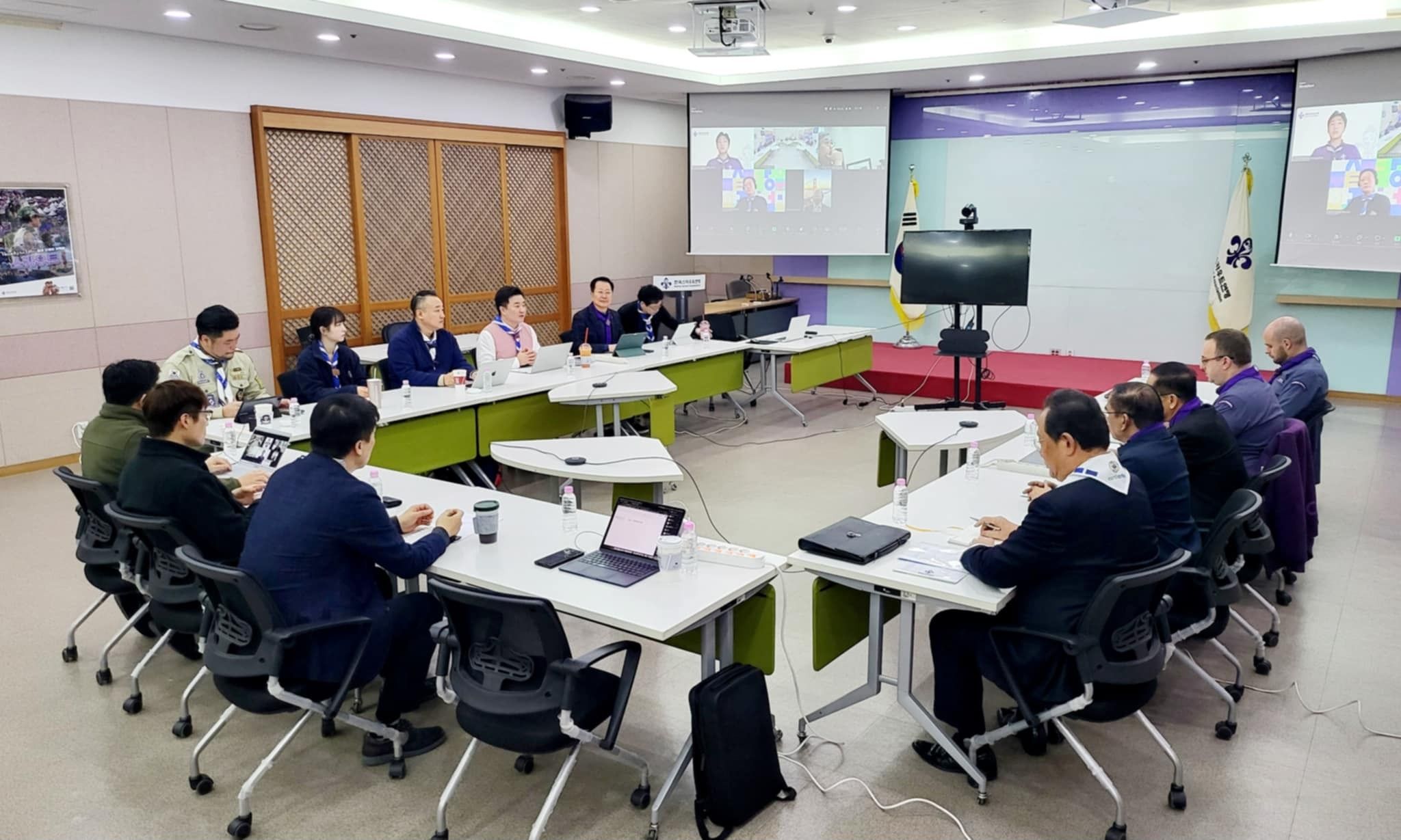 WOSM and Korea Socut Association having a discussion